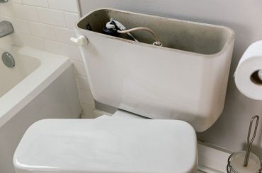 how to keep toilet tank clean