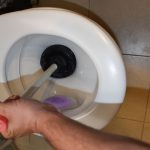 best-plunger-for-low-flow-toilet