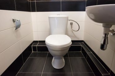 best-toilet-for-rental-property